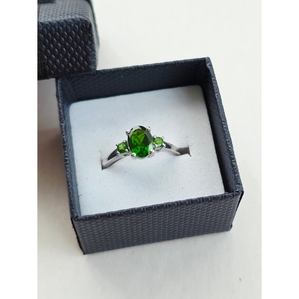 925 Sterling Silver Green chrome diopside Gemstone Three Stone Ring Size 7 new
